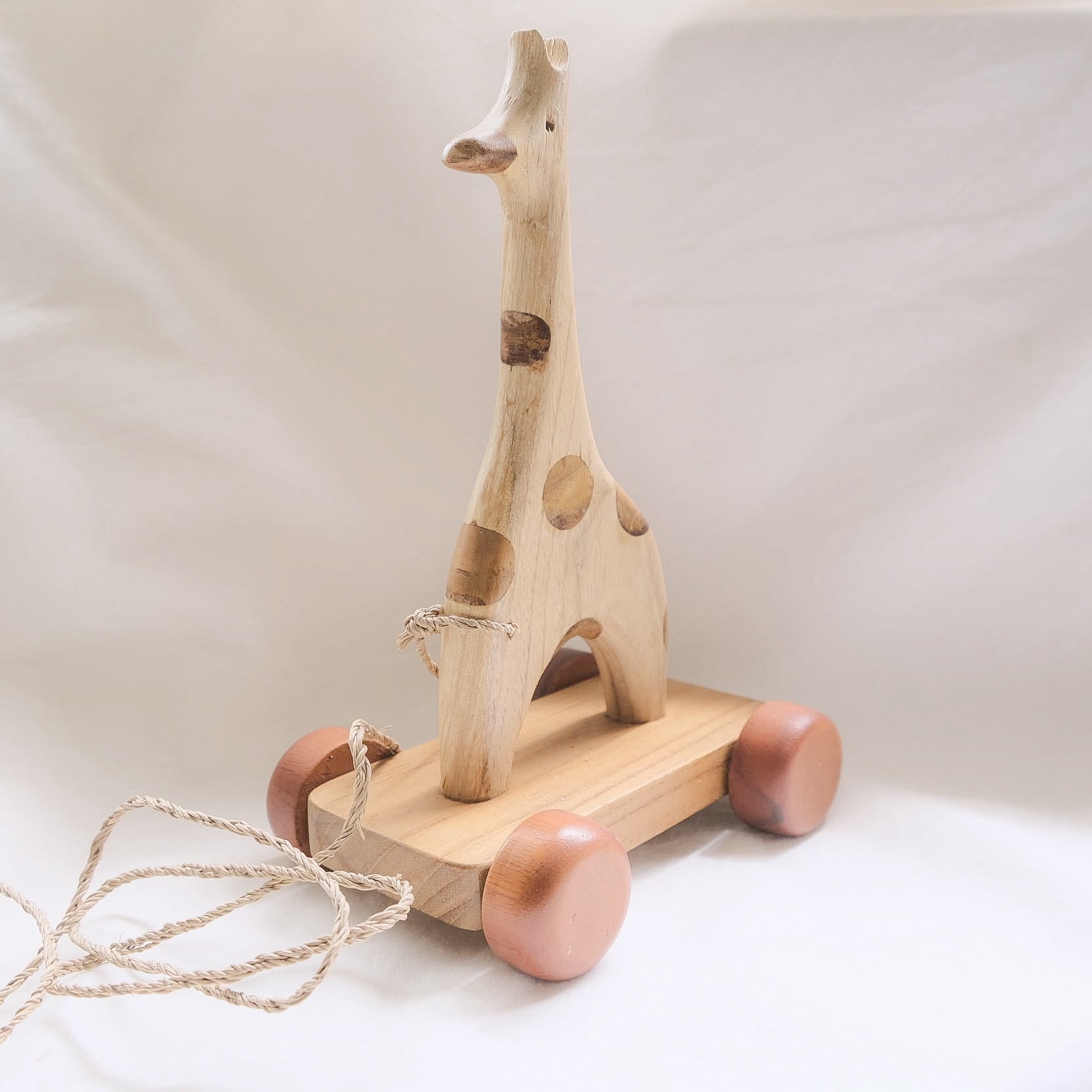 Giraffe Pull-Over Wooden Toys