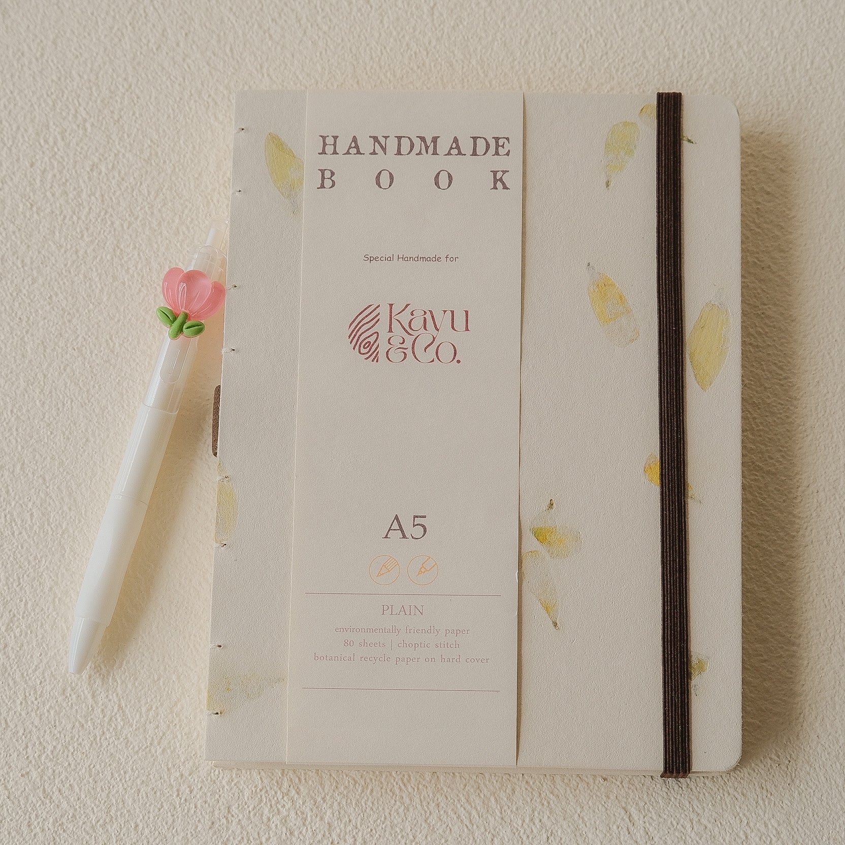 A5 handmade Chrysanthe journal with real pressed chrysanthemum flowers on recycled cover, eco-friendly plain pages, dust bag included – perfect for scrapbooking or journaling