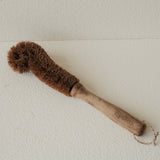 CocoClean bottle brush made from coconut bristles and teak wood handle – antibacterial, eco-friendly and mould-resistant alternative to plastic or bamboo brushes