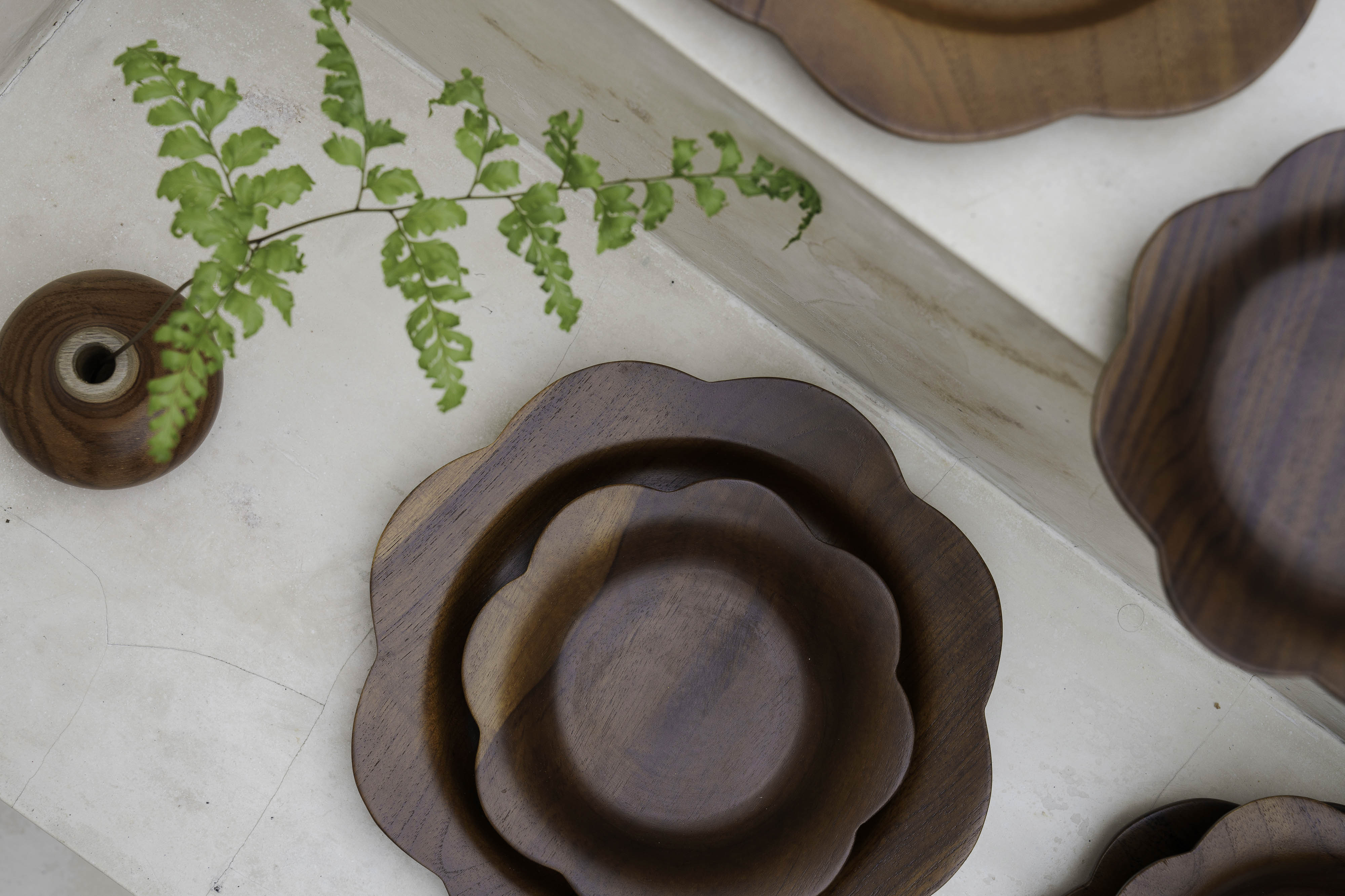 Wooden Scalloped Plate